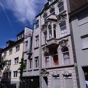  Apartment Vringsveedel